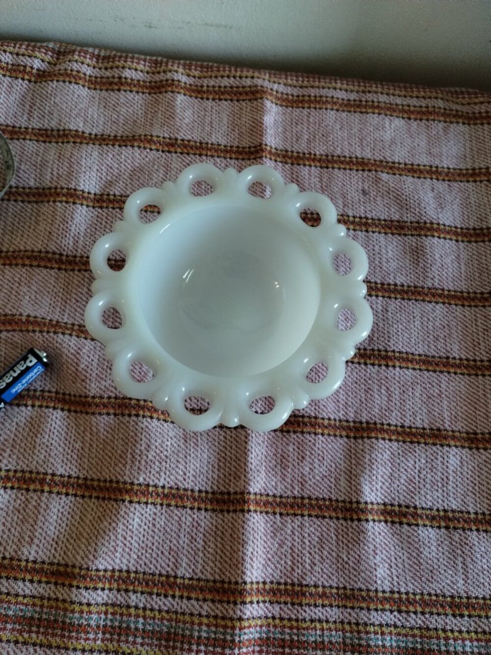 Milk glass bowl white